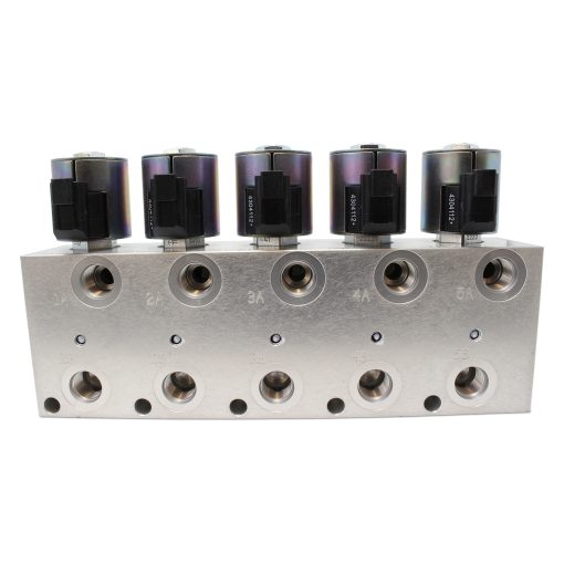 Vista frontal de la válvula multiplicadora hidráulica de 5 circuitos